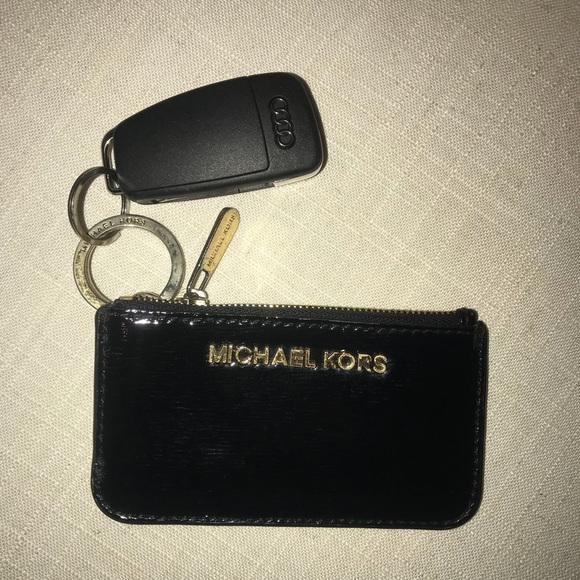 Michael Kors Handbags - Michael Kor’s Key Chain Purse